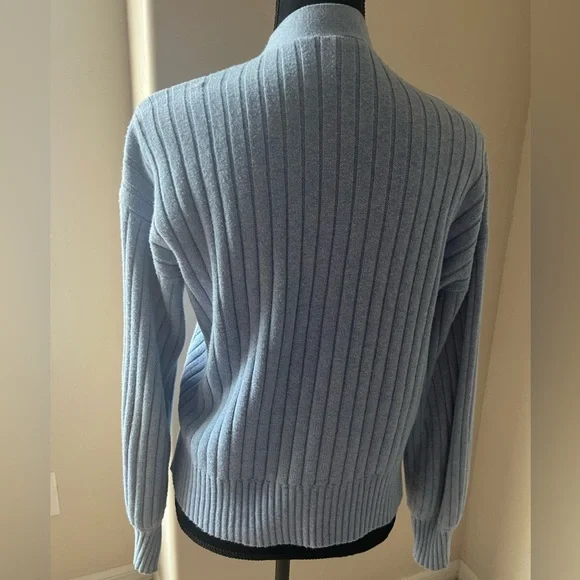 CAbi Scenic Cardigan Sweater Elegant Knitwear - Picture 10 of 11